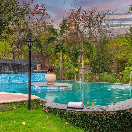Stayvista At Maple Farms With Pool, Bbq & Bonfire Sohna Εξωτερικό φωτογραφία