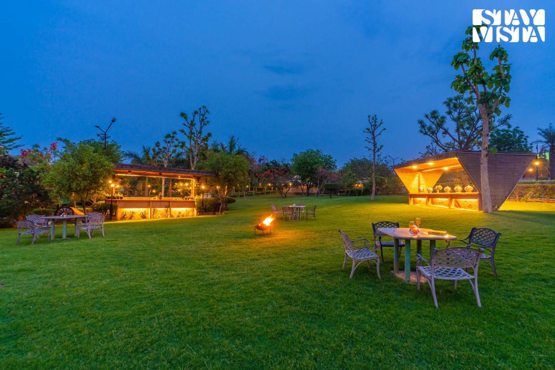 Stayvista At Maple Farms With Pool, Bbq & Bonfire Sohna Εξωτερικό φωτογραφία