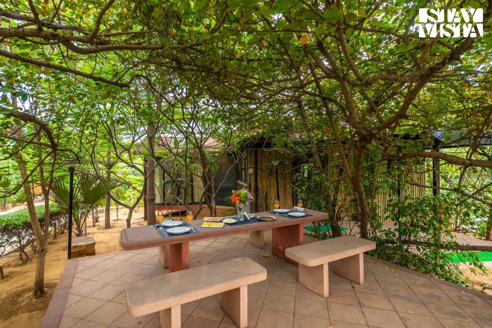Stayvista At Maple Farms With Pool, Bbq & Bonfire Sohna Εξωτερικό φωτογραφία